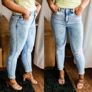 Denim ankle skinny jeans